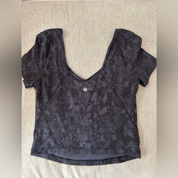 Lululemon cropped align short sleeve tee shirt top - Picture 2 of 3